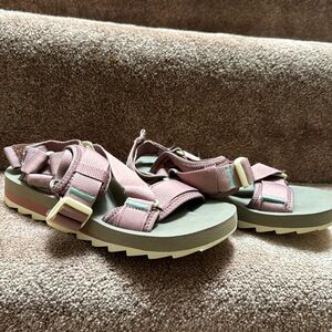 Merrell women’s sandals size 7